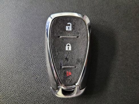 Used 2021 Chevrolet Equinox LT FWD image 32
