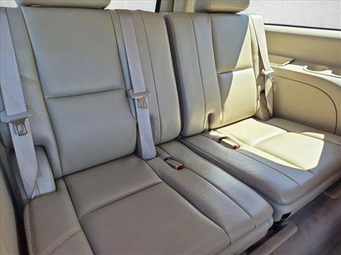 Used 2011 Chevrolet Suburban LTZ AWD/4WD image 21