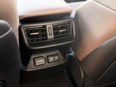 Used 2023 Lexus ES 350 Ultra Luxury w/ Accessory Package (Z2) FWD image 12