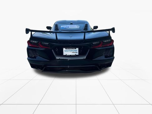 Used 2023 Chevrolet Corvette Stingray Premium Cpe w/ Z51 Performance Package RWD image 7