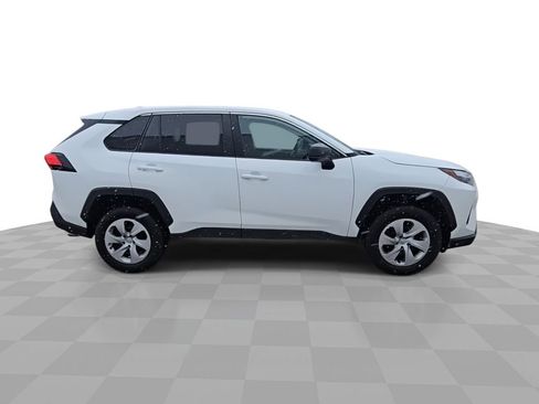 Used 2024 Toyota RAV4 LE image 9