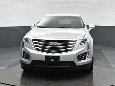 Used 2019 Cadillac XT5 Premium Luxury image 2
