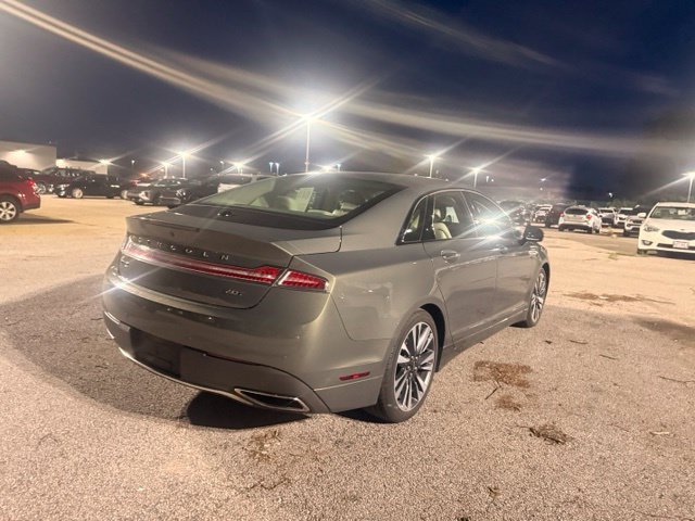 Used 2017 Lincoln MKZ Reserve w/ Climate Package FWD image 3