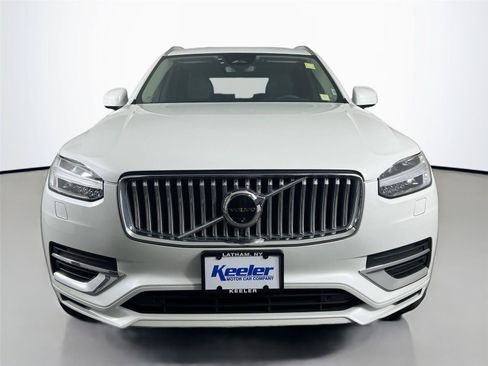 Used 2024 Volvo XC90 T8 Plus w/ Protection Package Premier AWD/4WD image 8