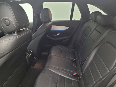 Used 2019 Mercedes-Benz GLC 300 4MATIC image 18
