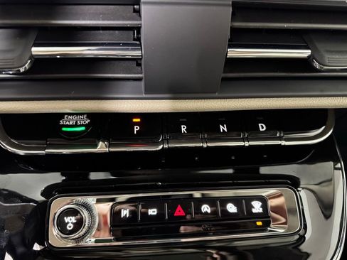 New 2026 Lincoln Corsair Premiere image 37