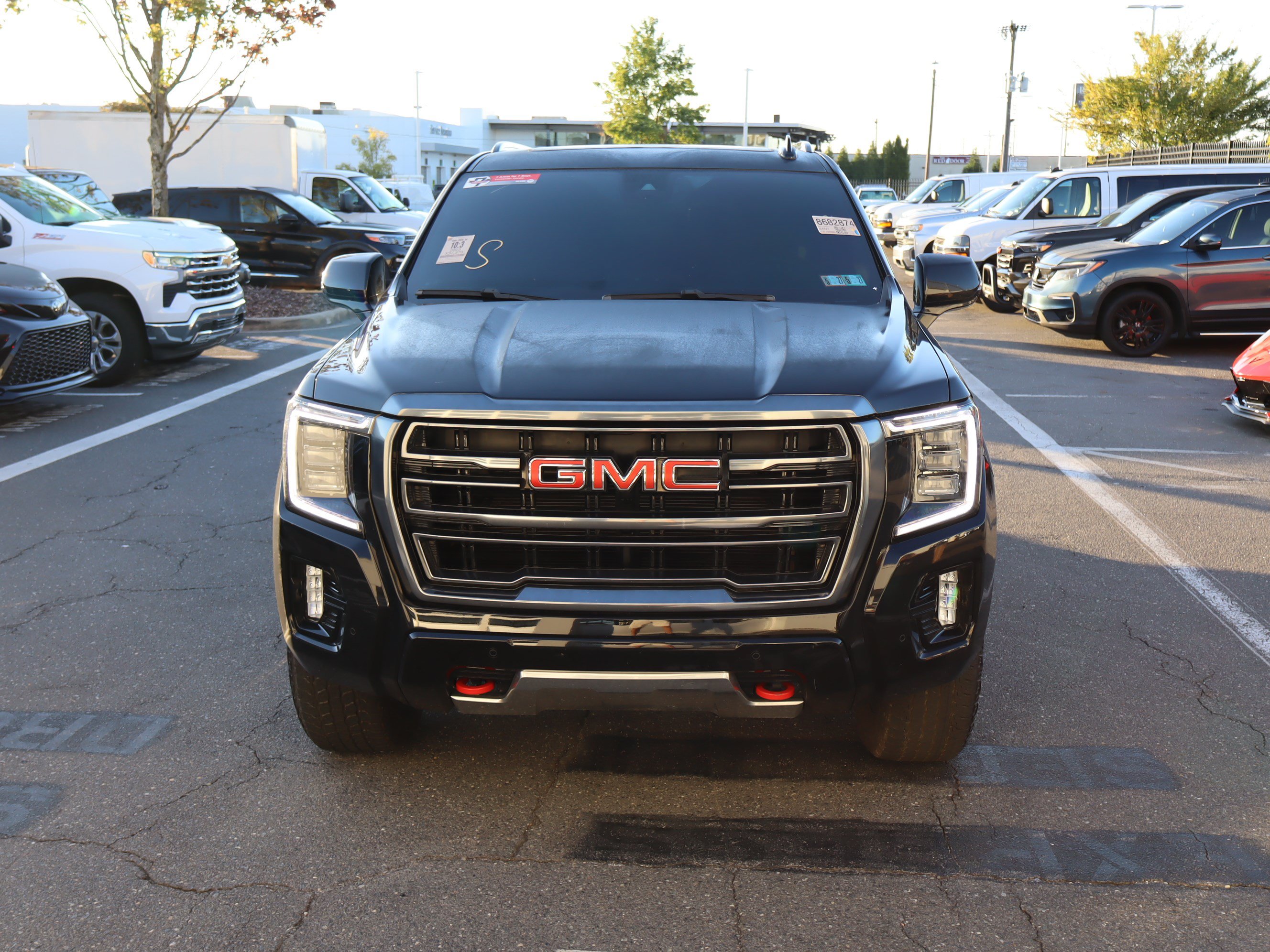 Used 2023 GMC Yukon XL AT4 AWD/4WD image 15
