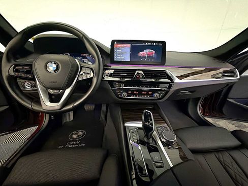 Used 2023 BMW 530i xDrive w/ Convenience Package AWD/4WD image 12