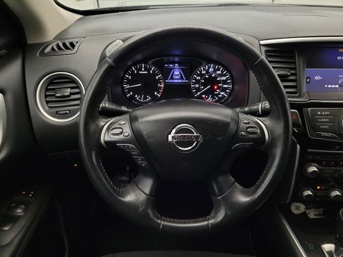 Used 2019 Nissan Pathfinder SV AWD/4WD image 22