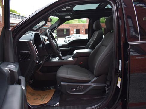 Used 2016 Ford F150 XLT w/ Equipment Group 302A Luxury AWD/4WD image 12