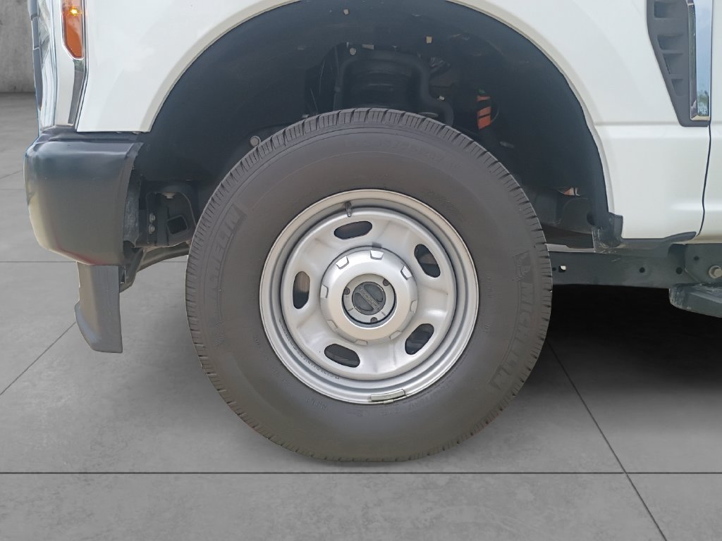 Used 2026 Ford F250 XL AWD/4WD image 14