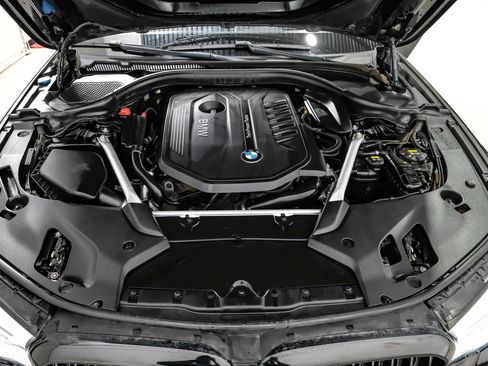 Used 2019 BMW 540i w/ M Sport Package image 62