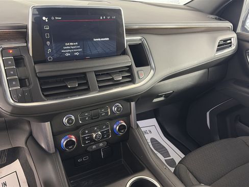 Certified 2022 GMC Yukon XL SLE w/ Max Trailering Package image 4