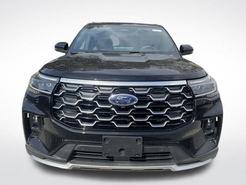 New 2026 Ford Explorer Platinum image 8