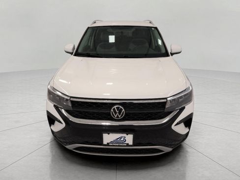 Used 2022 Volkswagen Taos SE AWD/4WD image 14