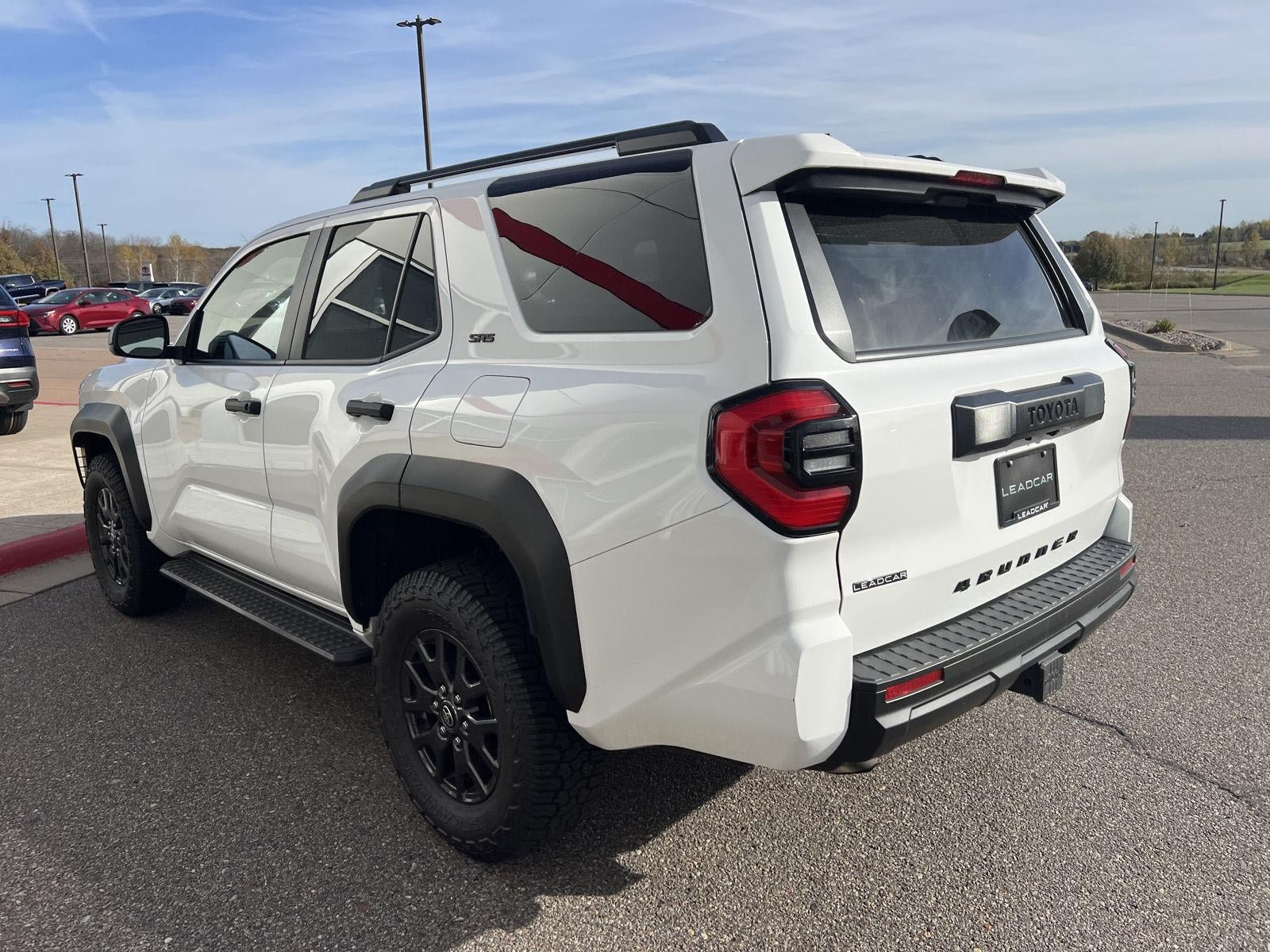 Used 2025 Toyota 4Runner SR5 AWD/4WD image 32