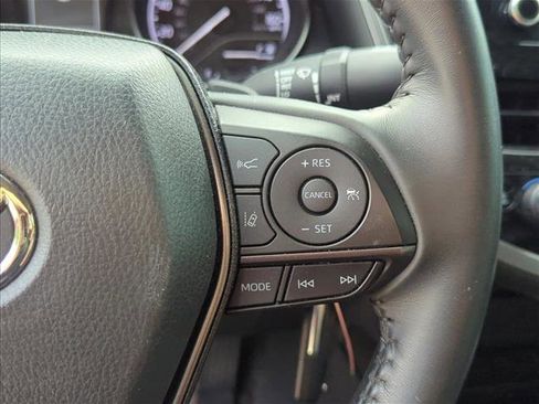 Used 2023 Toyota Camry SE FWD image 14