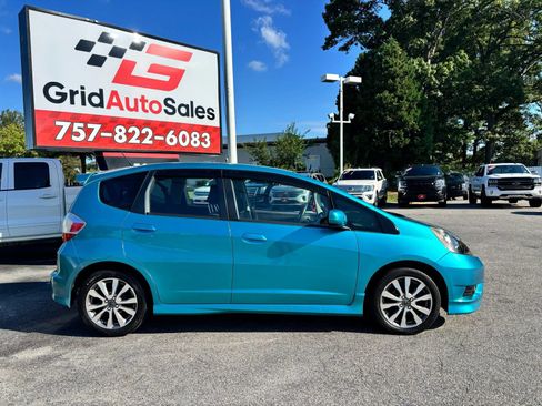 Used 2013 Honda Fit Sport image 2