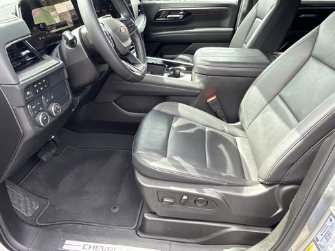 Certified 2025 Chevrolet Tahoe LT image 9