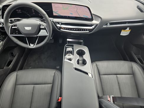 New 2025 Cadillac Lyriq Sport image 19