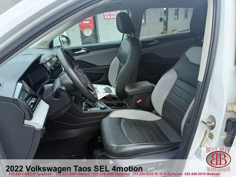 Used 2022 Volkswagen Taos SEL AWD/4WD image 10