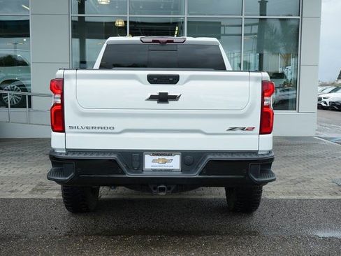 Used 2022 Chevrolet Silverado 1500 ZR2 w/ Technology Package image 7