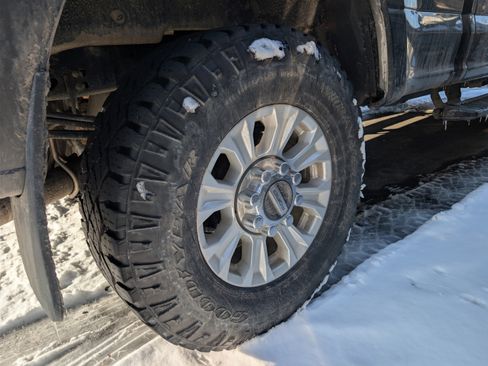 Used 2020 Ford F250 XLT w/ XLT Value Package image 10