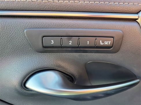 Used 2024 Lexus ES 300h F Sport image 20