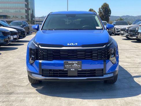 New 2026 Kia Sportage EX w/ EX Panorama Roof Package FWD image 9