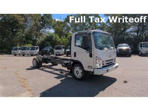 New 2025 Chevrolet Low Cab Forward 5500XG RWD image 2