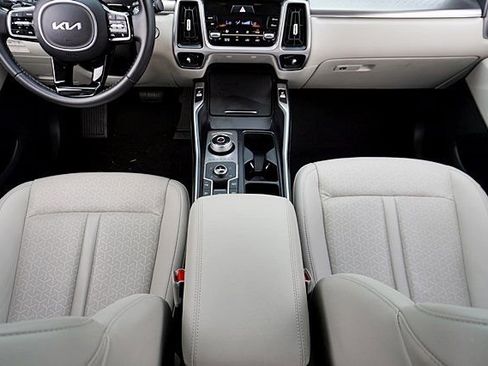 Used 2023 Kia Sorento EX AWD/4WD image 20