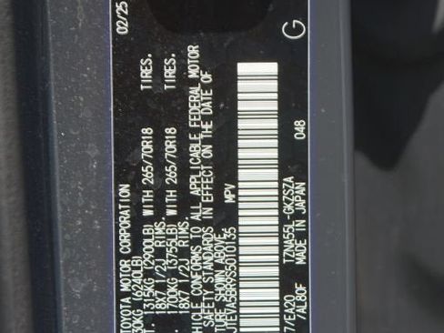 Certified 2025 Toyota 4Runner TRD Off-Road Premium AWD/4WD image 26