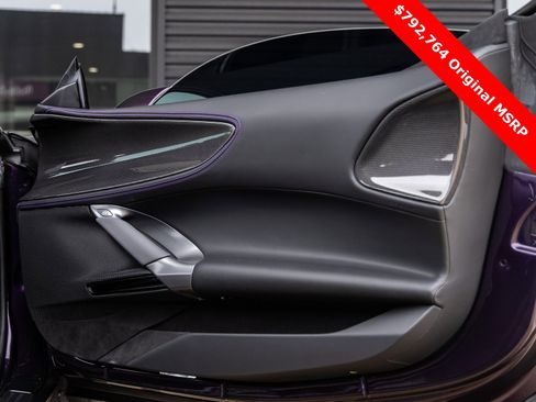 Used 2025 Ferrari SF90 Spider image 45