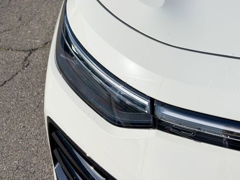 New 2026 Volkswagen Tiguan SEL R-Line image 5