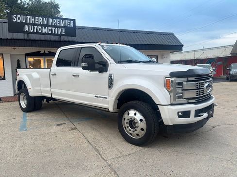 Used 2019 Ford F450 Platinum w/ Platinum Ultimate Package image 3