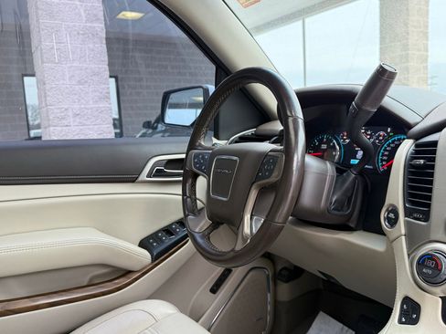 Used 2019 GMC Yukon Denali image 22