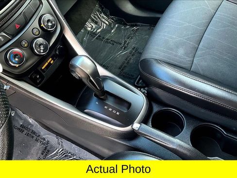 Used 2021 Chevrolet Trax LT image 14