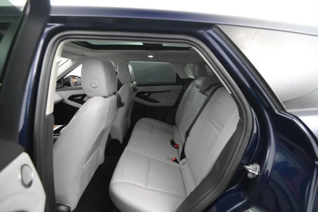 Used 2021 Land Rover Range Rover Evoque SE AWD/4WD image 42