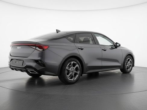 Used 2025 Kia K4 FWD image 9