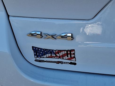 Certified 2023 Jeep Grand Cherokee Laredo image 17