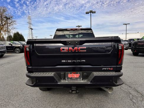 New 2026 GMC Sierra 2500 AT4 w/ AT4 Premium Plus Package AWD/4WD image 9