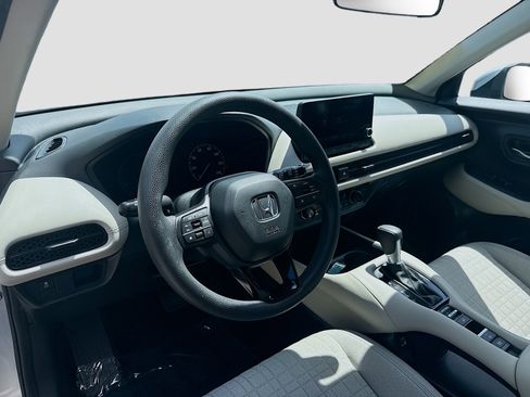Certified 2023 Honda HR-V LX image 9