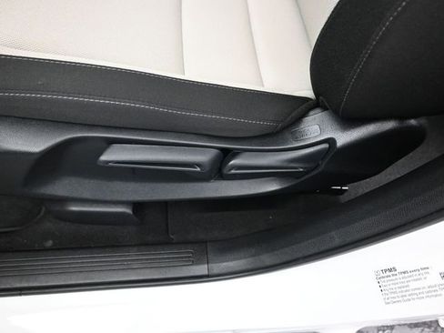 Certified 2025 Honda CR-V LX image 19