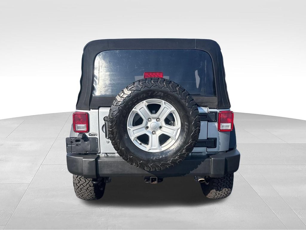 Used 2016 Jeep Wrangler Unlimited Sport AWD/4WD image 4