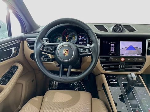 Certified 2023 Porsche Macan w/ Premium Package Plus AWD/4WD image 25