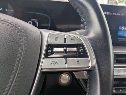 Used 2023 Kia Telluride LX AWD/4WD image 24