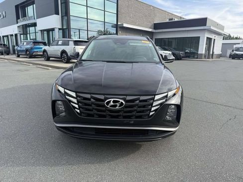 Used 2024 Hyundai Tucson SEL FWD image 2