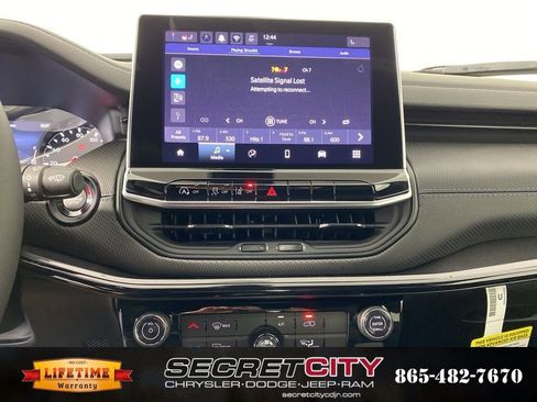 New 2026 Jeep Compass Latitude image 22