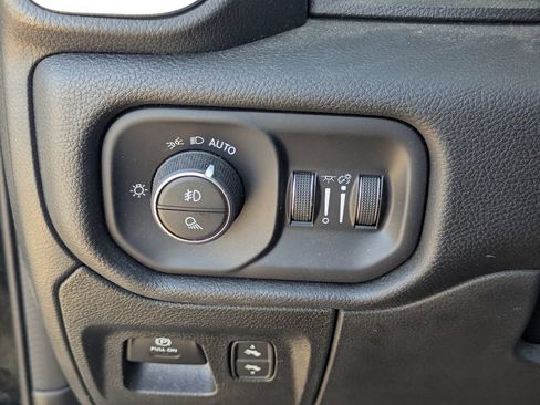 Used 2023 RAM 1500 Laramie AWD/4WD image 24