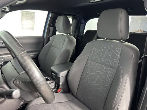 Used 2016 Toyota Tacoma TRD Sport image 13